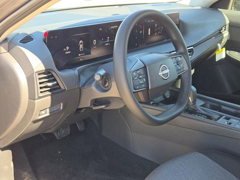 New 2026 Nissan Sentra SV w/ Floor Mat Package FWD image 9