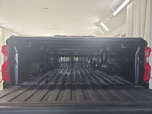 Certified 2024 Chevrolet Silverado 1500 LT AWD/4WD image 15
