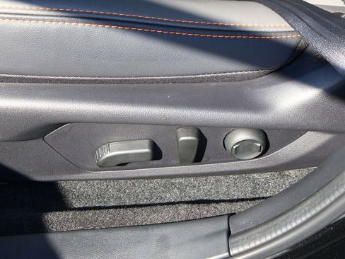 Used 2024 Subaru Crosstrek 2.5i Limited w/ Popular Package #3A image 19