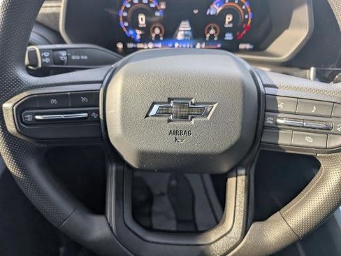 Used 2024 Chevrolet Colorado Trail Boss w/ Technology Package image 13