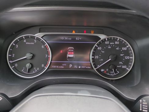 Used 2025 Nissan Rogue S AWD/4WD image 20