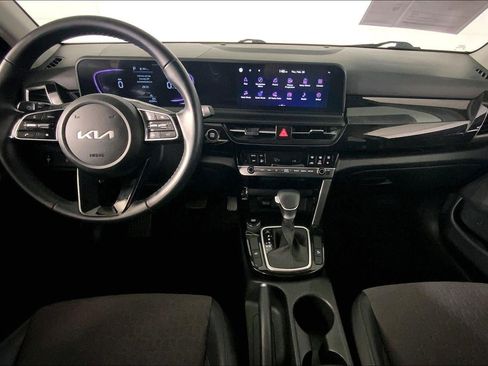 Certified 2025 Kia Seltos S image 15