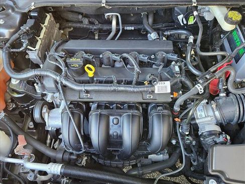 Used 2015 Ford Fusion SE FWD image 20