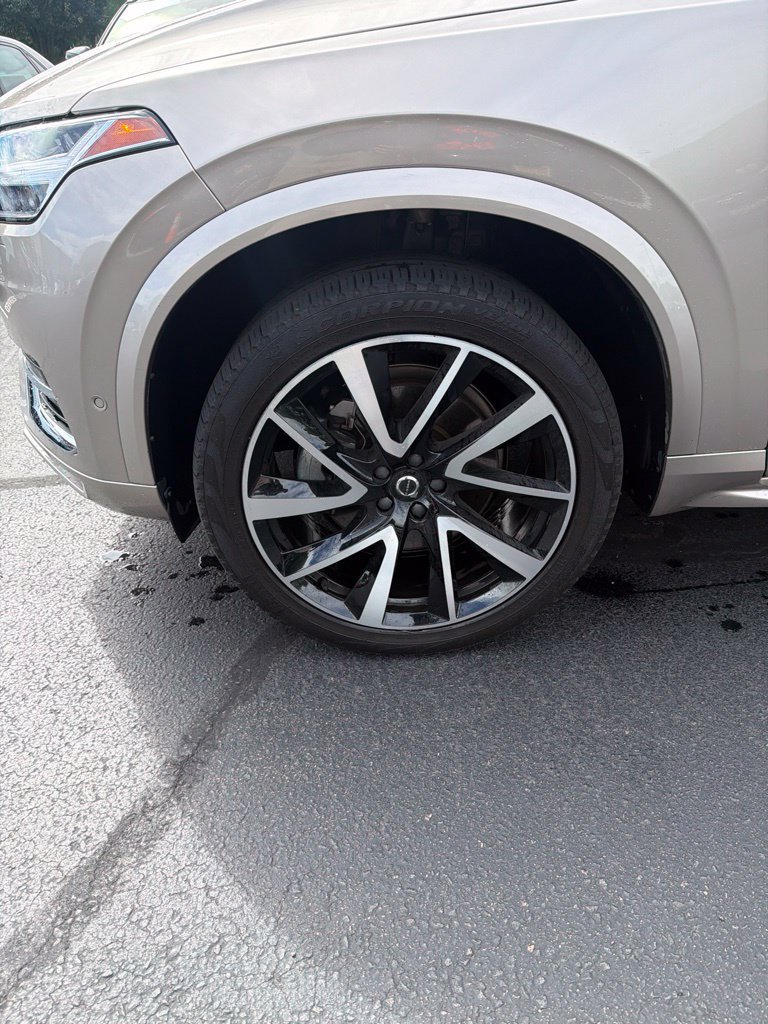 Certified 2023 Volvo XC90 B6 Plus w/ Protection Package Premier AWD/4WD image 4
