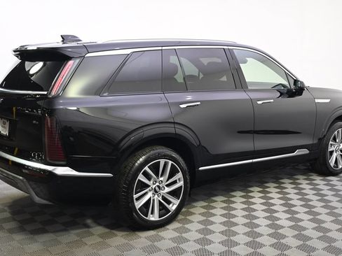 New 2027 Cadillac Vistiq Luxury w/ LPO, Floor Liner Package AWD/4WD image 7