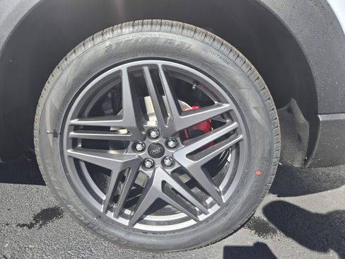 New 2026 Ford Explorer ST w/ Sun And Sound Package image 11