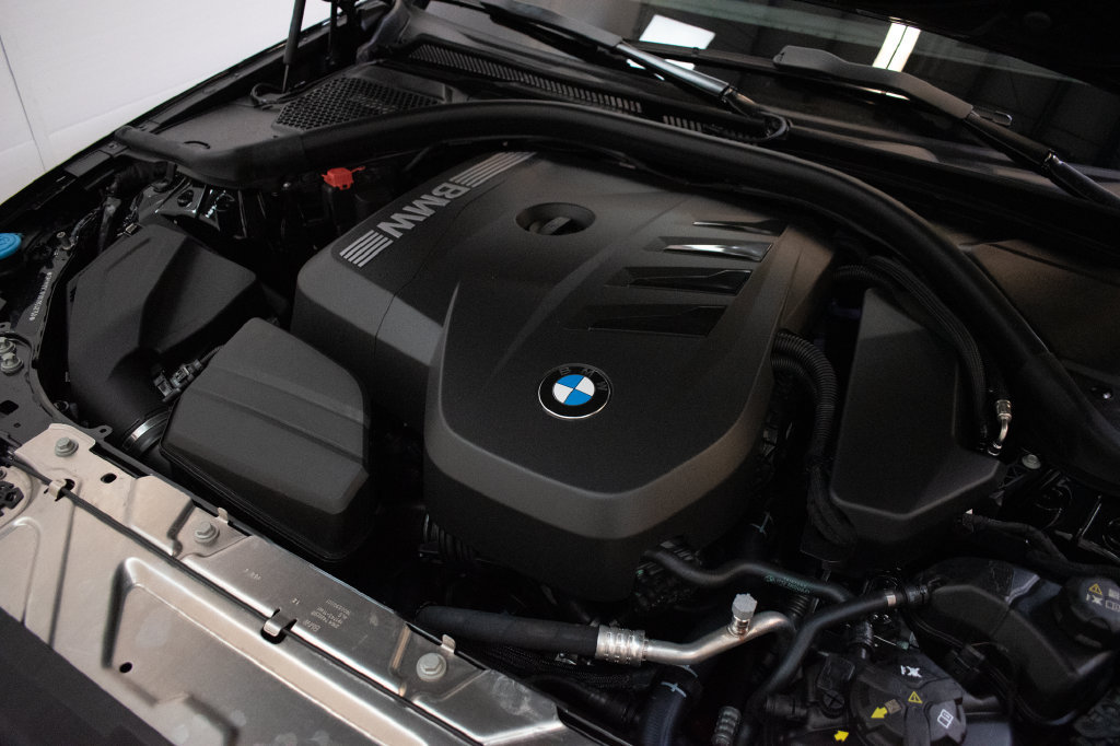 New 2026 BMW 330i xDrive Sedan w/ Premium Package AWD/4WD image 10