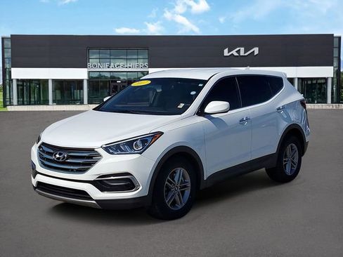 Used 2017 Hyundai Santa Fe Sport image 2