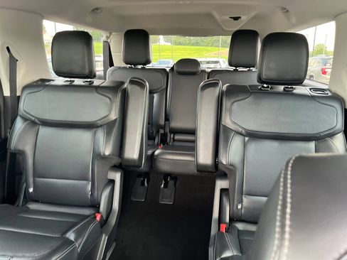 Used 2025 Ford Expedition Max Platinum w/ Driver's Package AWD/4WD image 13