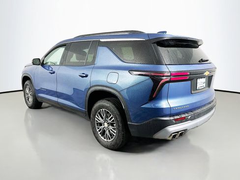 New 2025 Chevrolet Traverse LT w/ Driver Confidence Package FWD image 6