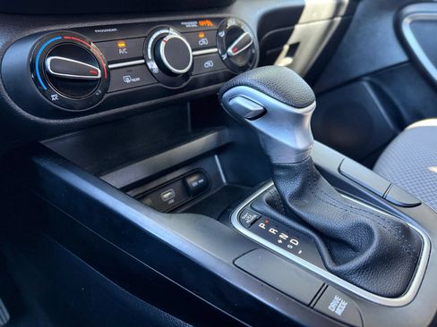 Used 2024 Kia Soul LX w/ Option Group 015 FWD image 33