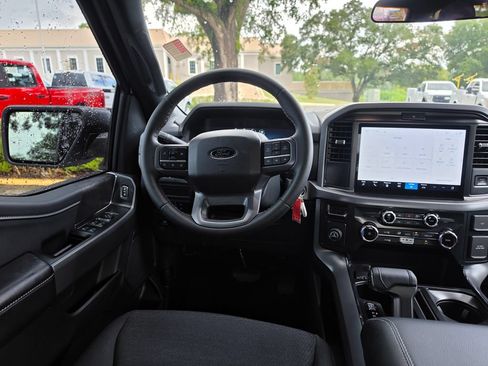 Used 2026 Ford F150 XLT w/ XLT Black Appearance Package RWD image 9
