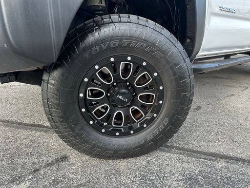 Used 2013 Toyota Tacoma PreRunner w/ Convenience Pkg image 34