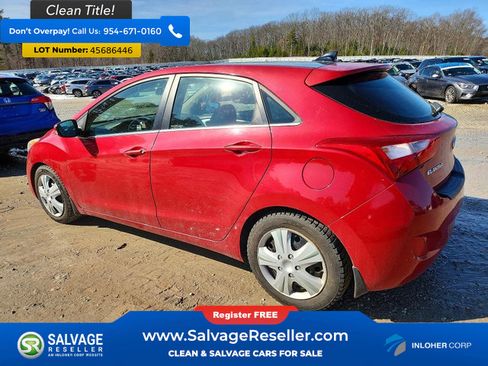 Used 2013 Hyundai Elantra GT w/ Style Pkg image 3