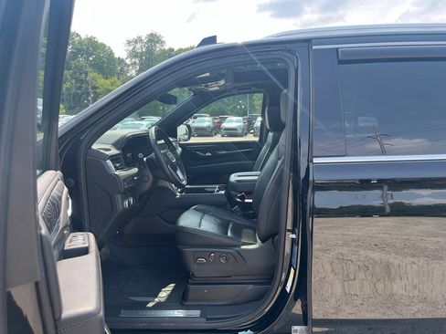 Used 2023 GMC Yukon Denali AWD/4WD image 19