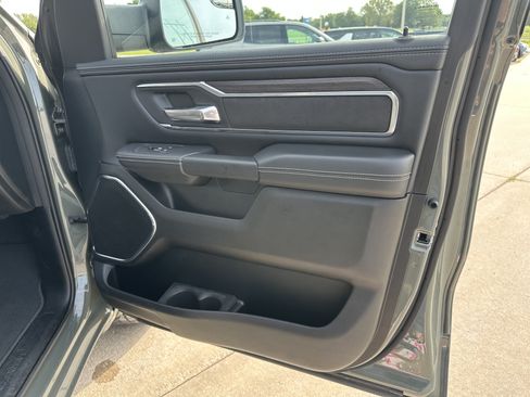Used 2026 RAM 1500 Laramie AWD/4WD image 38