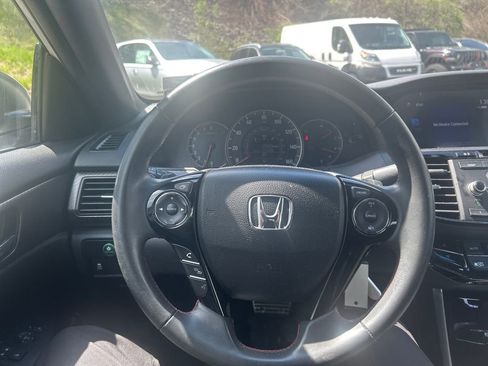 Used 2017 Honda Accord Sport Special Edition image 12