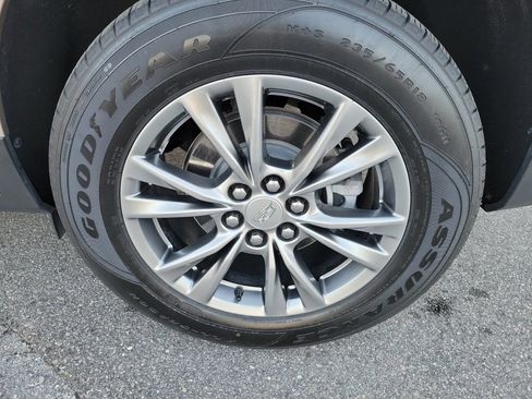 Used 2022 Cadillac XT5 Premium Luxury image 27