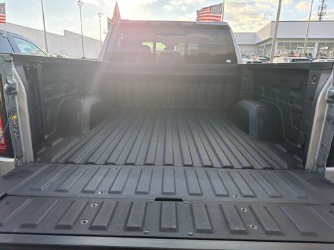 Certified 2024 GMC Sierra 1500 AT4 w/ Technology Package image 24