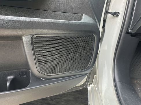 Used 2022 Toyota Sienna Platinum image 23