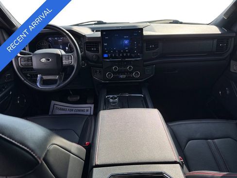 Used 2023 Ford Expedition Limited image 10