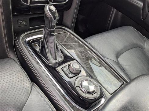 Used 2021 INFINITI QX80 Luxe image 21