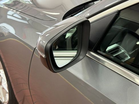 Used 2025 BMW 330i xDrive 330i xDrive w/ Premium Package image 22