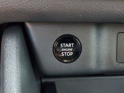 Used 2025 Nissan Rogue SV FWD image 24