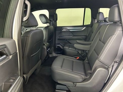 Used 2024 GMC Acadia Elevation w/ LPO, Floor Liner Package AWD/4WD image 24