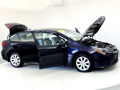 Certified 2024 Toyota Corolla LE image 12