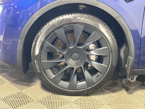 Used 2021 Tesla Model Y Long Range AWD/4WD image 13