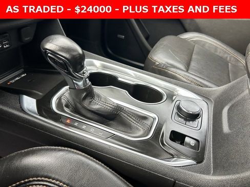 Used 2021 Chevrolet Traverse Premier w/ Redline Edition image 27