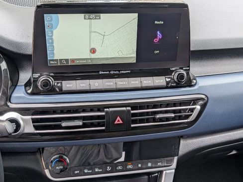Used 2023 Kia Seltos S w/ Navigation Package FWD image 17