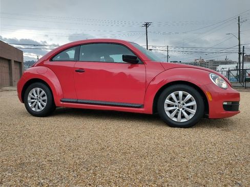 Used 2015 Volkswagen Beetle 1.8T image 16