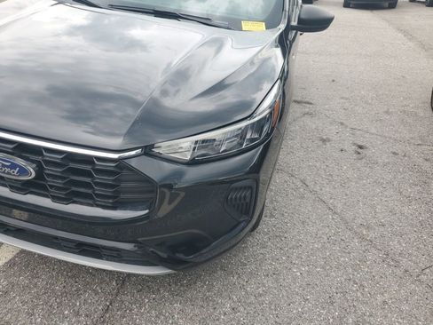 Used 2024 Ford Escape ST-Line AWD/4WD image 2