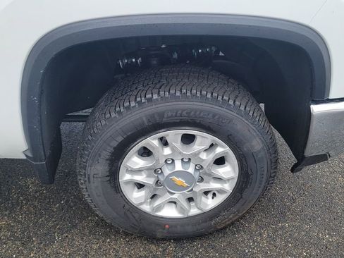 New 2025 Chevrolet Silverado 2500 LTZ w/ LTZ Convenience Package image 15