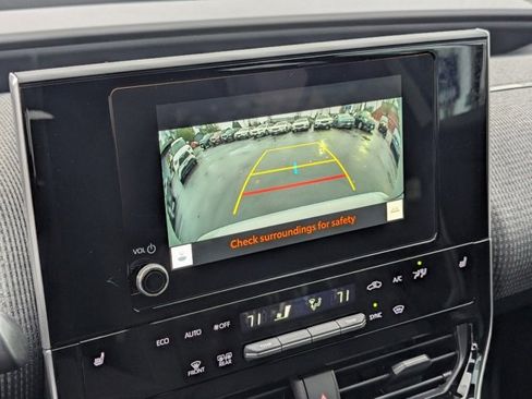 Used 2023 Subaru Solterra AWD image 18