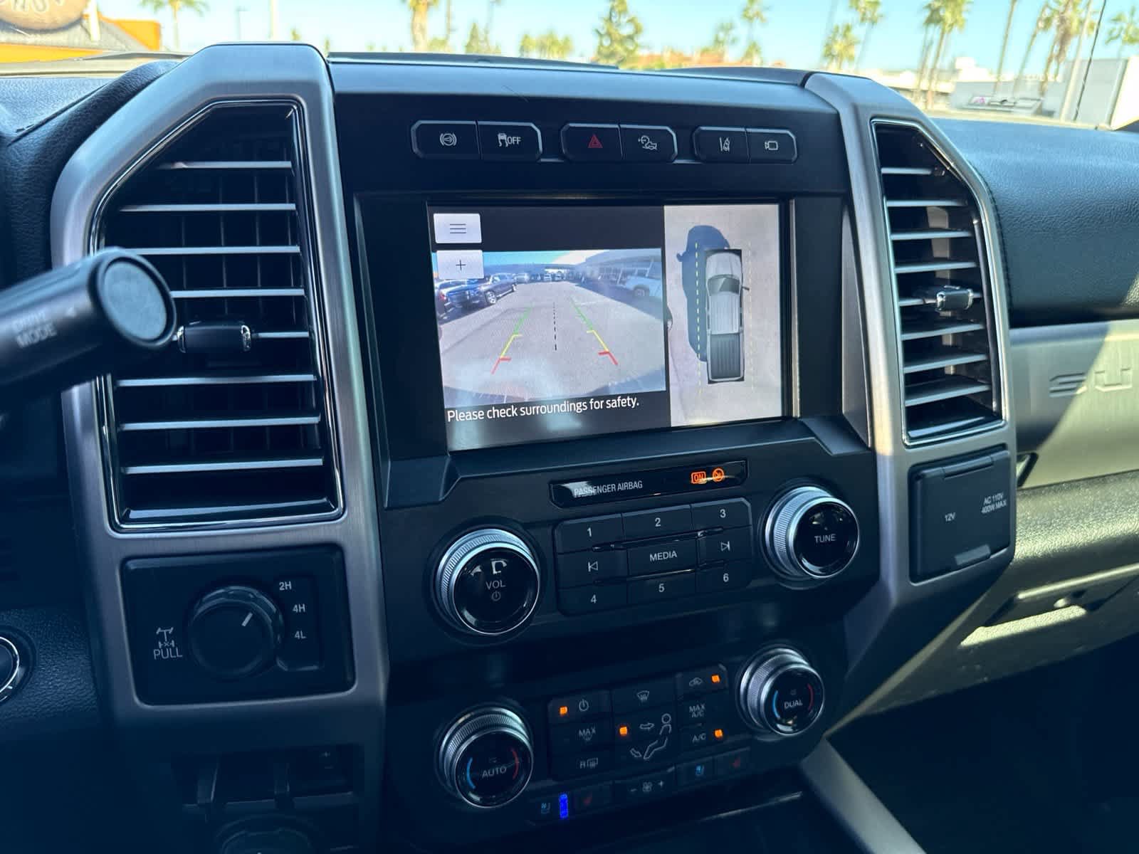 Used 2020 Ford F250 Platinum w/ Tremor Off-Road Package AWD/4WD image 30