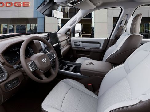 New 2026 RAM 3500 Laramie AWD/4WD image 22