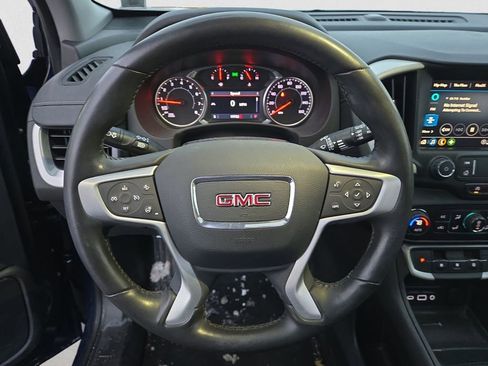 Used 2022 GMC Terrain SLT w/ Elevation Edition image 13