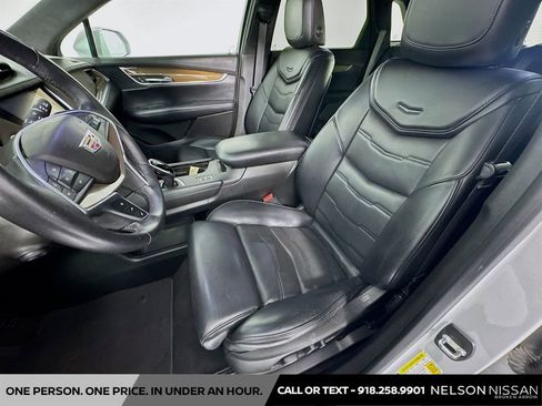 Used 2017 Cadillac XT5 Platinum AWD/4WD image 22