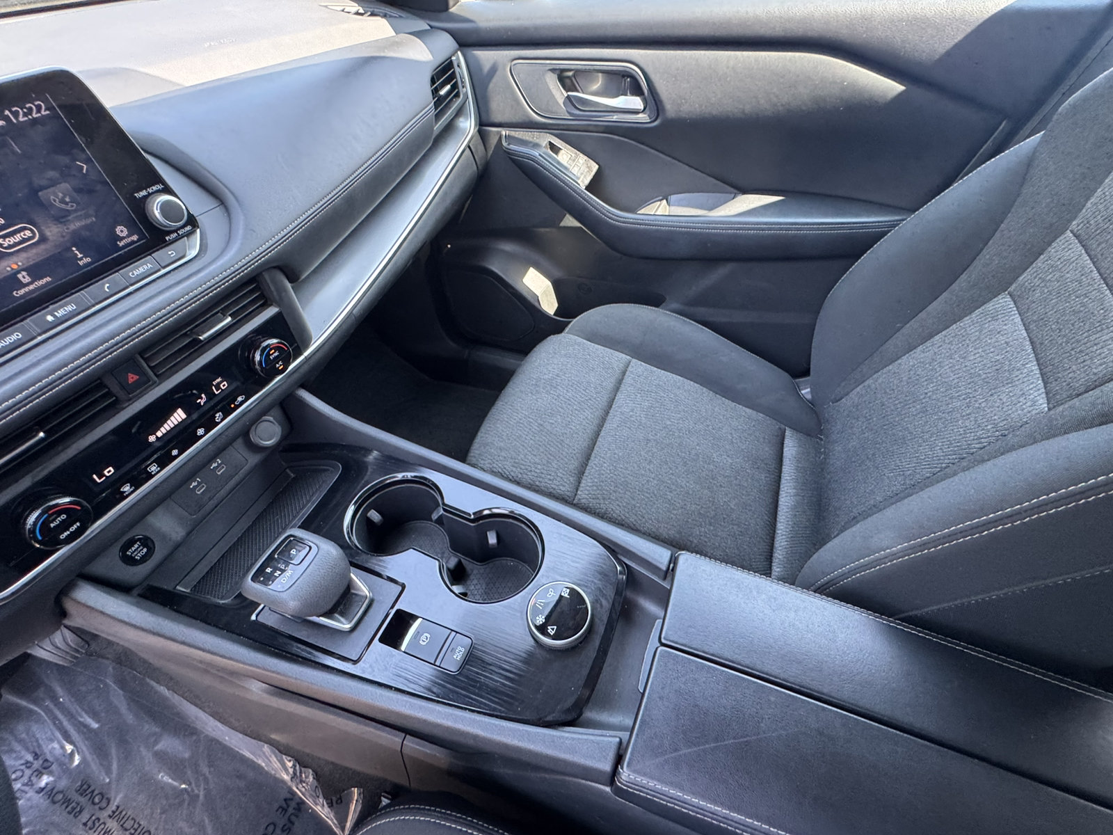 Used 2024 Nissan Rogue SV AWD/4WD image 31