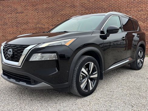 Used 2023 Nissan Rogue SL w/ SL Premium Package image 12