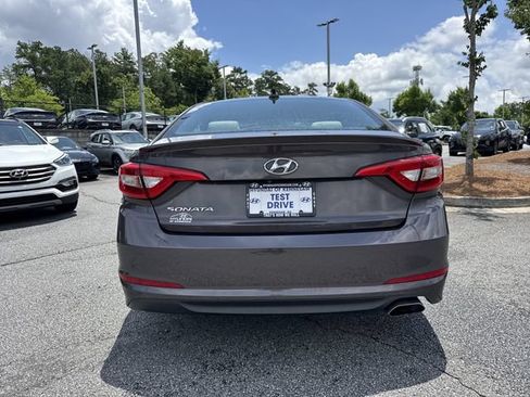 Used 2017 Hyundai Sonata SE FWD image 6