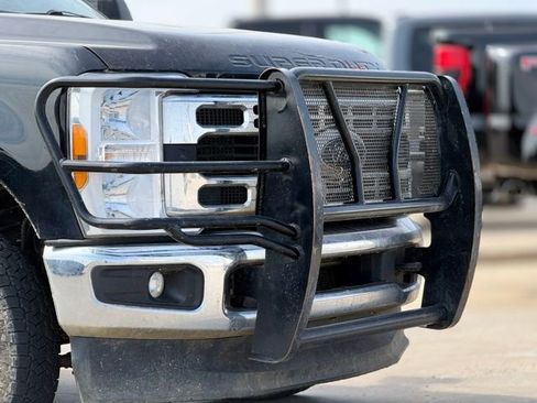 Used 2023 Ford F350 XLT w/ FX4 Off-Road Package image 8