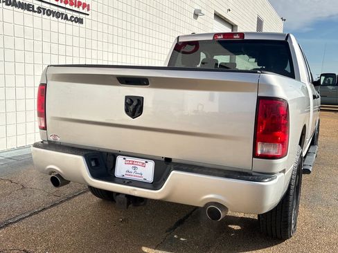 Used 2017 RAM 1500 Express w/ Express Value Package image 26