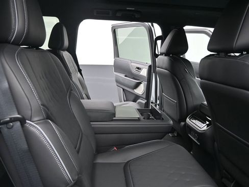 New 2026 INFINITI QX80 Autograph w/ Premium Cargo Package image 11