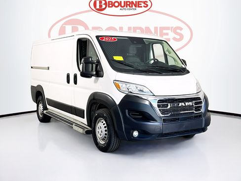 Used 2025 RAM ProMaster 2500 w/ U-Haul Equipment Group FWD image 1