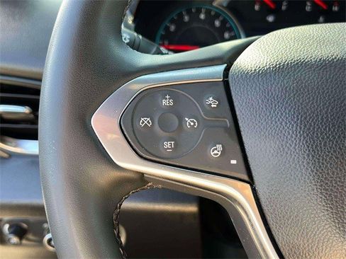 Certified 2023 Chevrolet Traverse LT w/ Rear Camera Mirror Package image 22