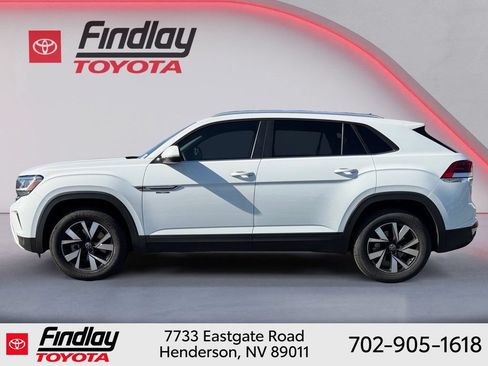 Used 2023 Volkswagen Atlas Cross Sport SE FWD image 10